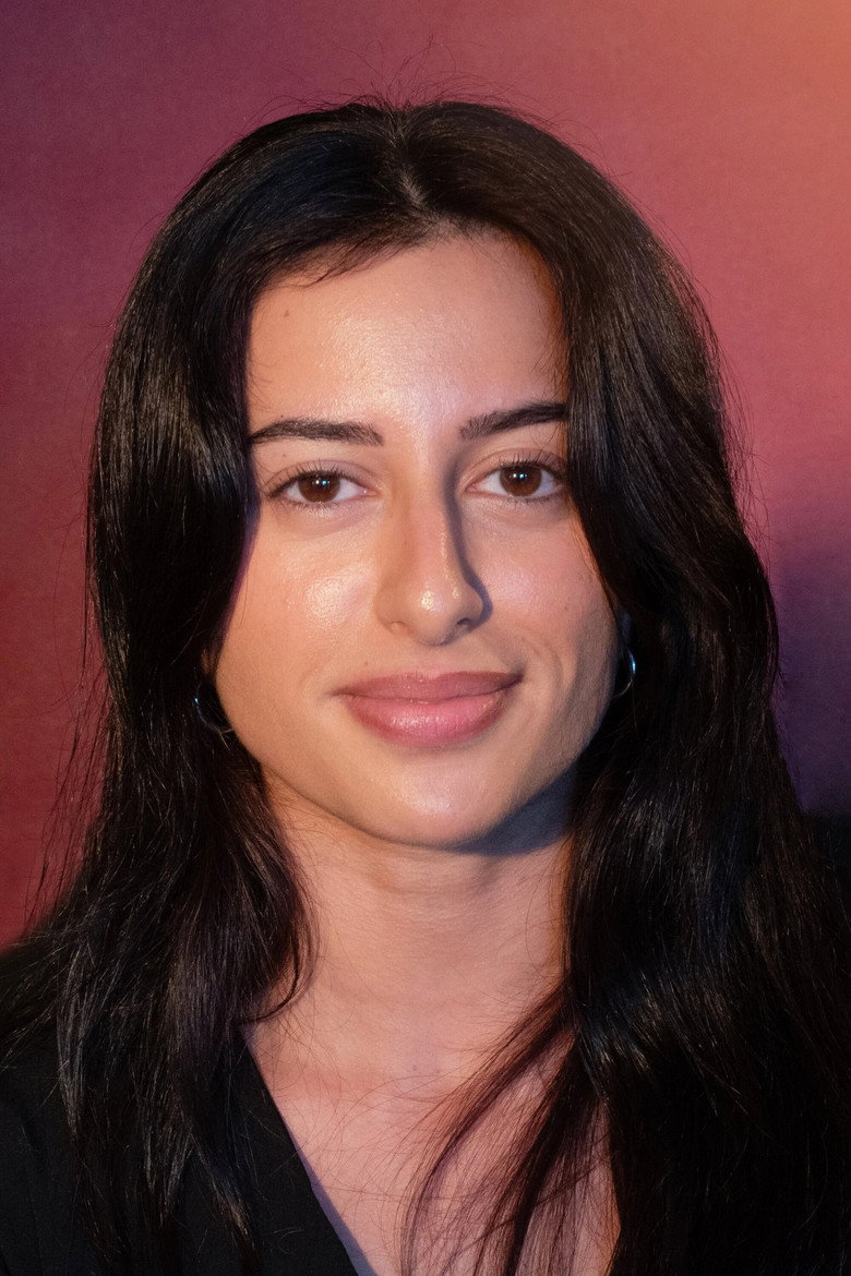 Mariam Namow portrait