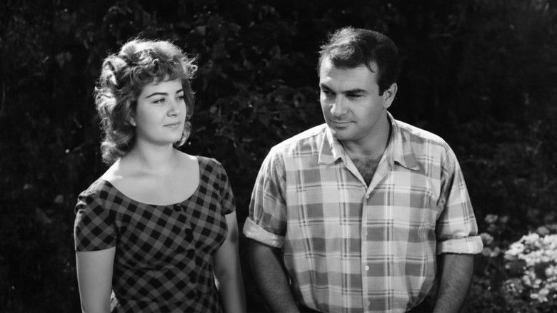 Image d'arrière-plan 2 du film Tatlı Bela