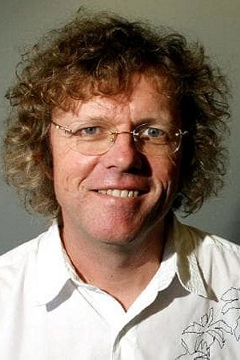 Rowan Dean portrait image