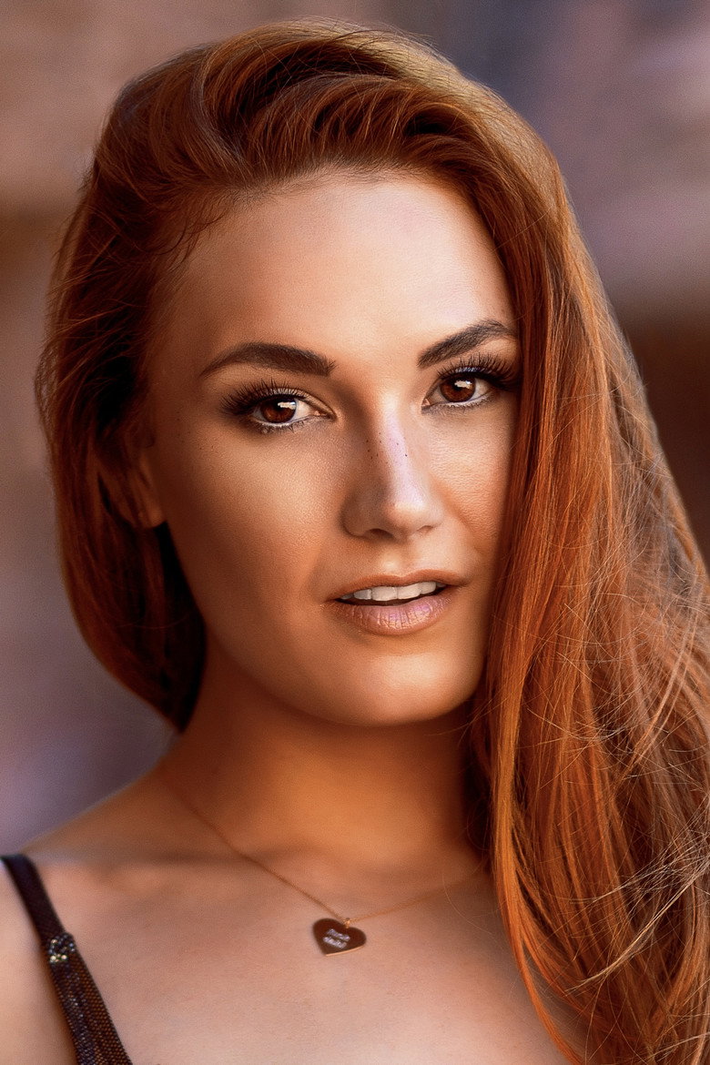 Siri Dahl photo 2