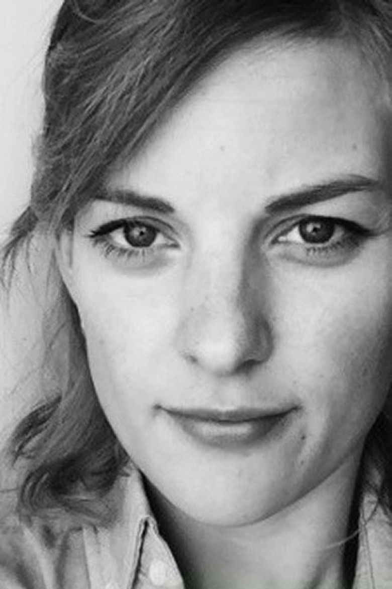 Mira Bella Tyrpak portrait image