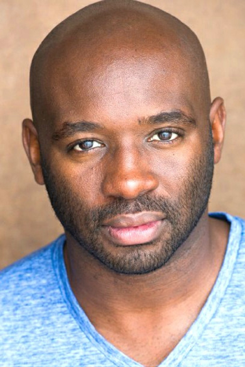 Lee Simpson portrait image