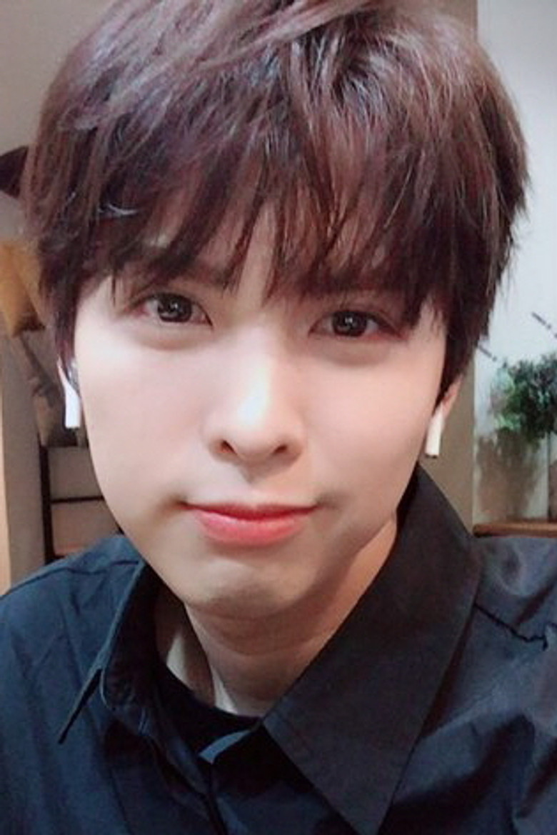 Tae Woong portrait image