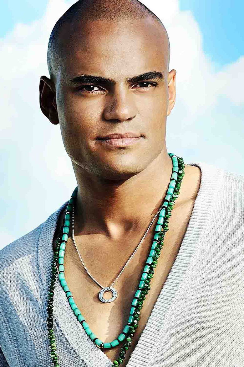 Mohombi Nzasi Moupondo portrait