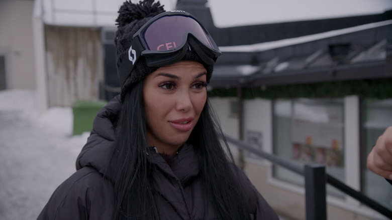 Episode 7 still