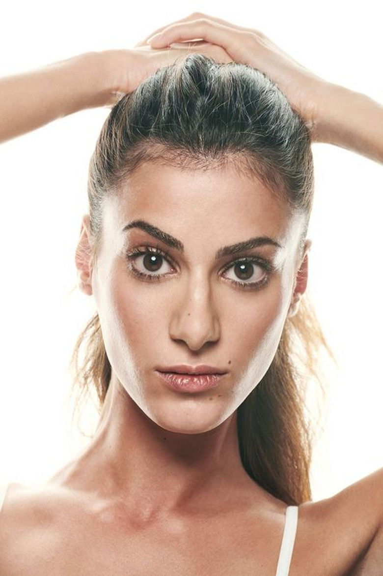 Isabella Özdemir portrait image