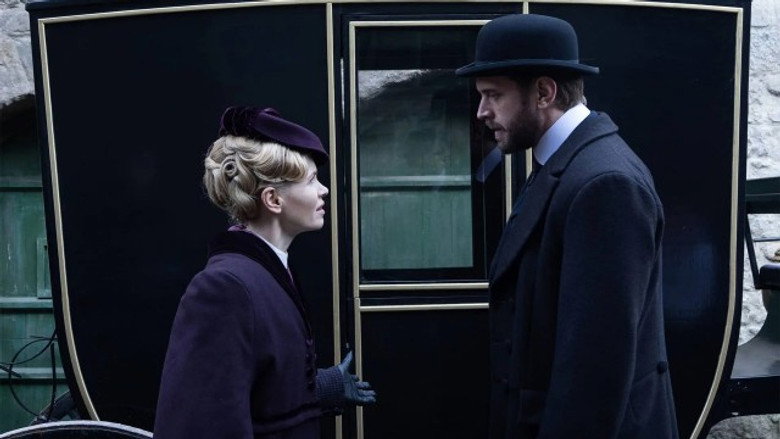 Still from Miss Scarlet, détective privée - Season 6 Episode 4