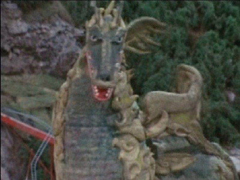 Still from ウルトラマン - Season 1 Episode 12