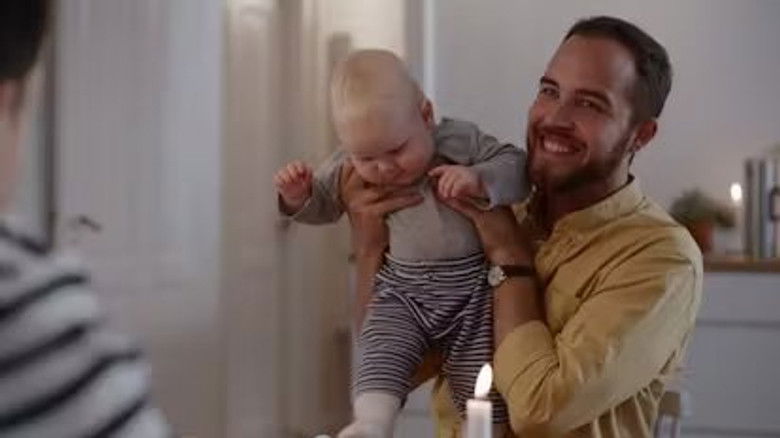 Still image for 29-33 season 1 episode 1: Old Friends Still image for 29-33 season 1 episode 1: Old Friends