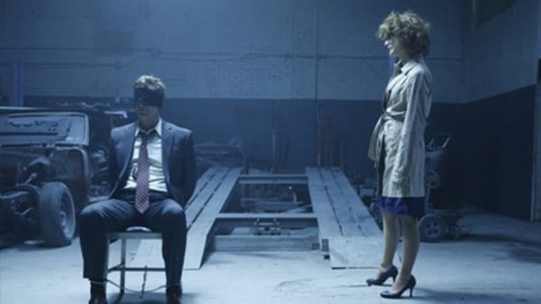 The Americans S01E11 — Covert War episode still