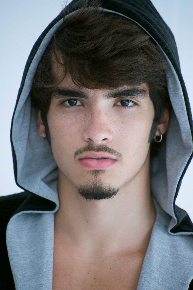 José Victor Pires photo 2