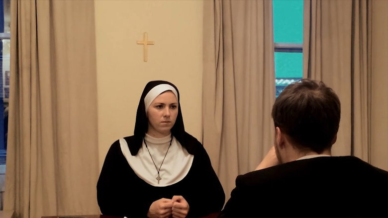 Image d'arrière-plan 2 du film The NUN - Beige & Black