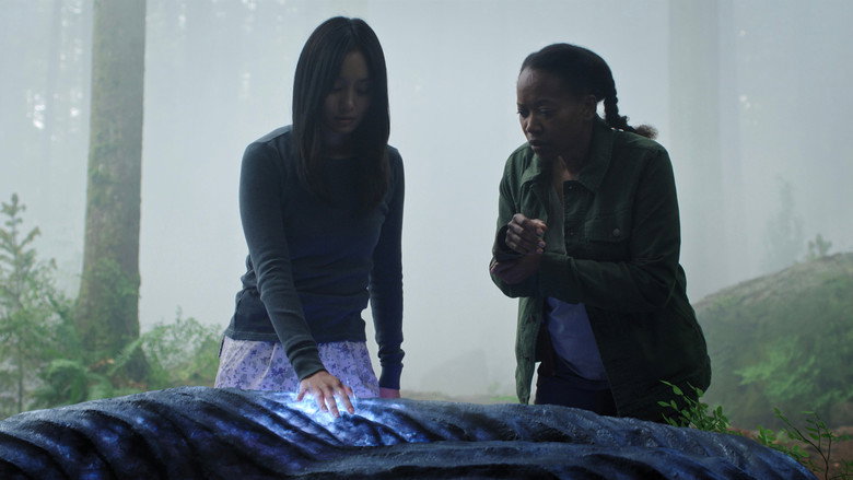 Still from Invasion - Season 3 Episode 10