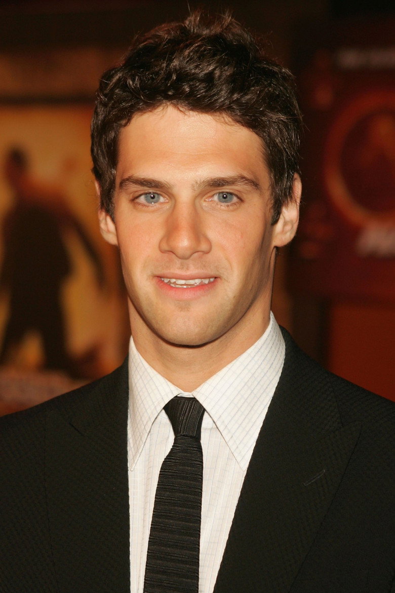 Justin Bartha photo 12