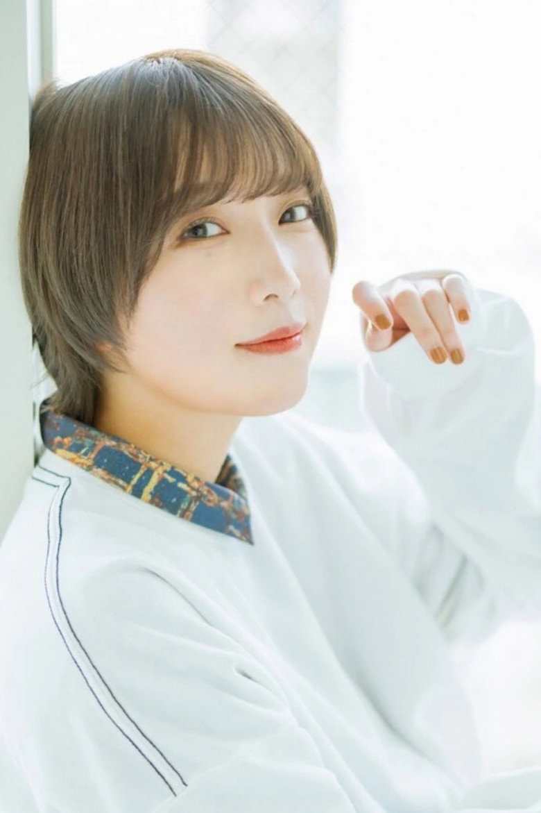Minami Hinata photo