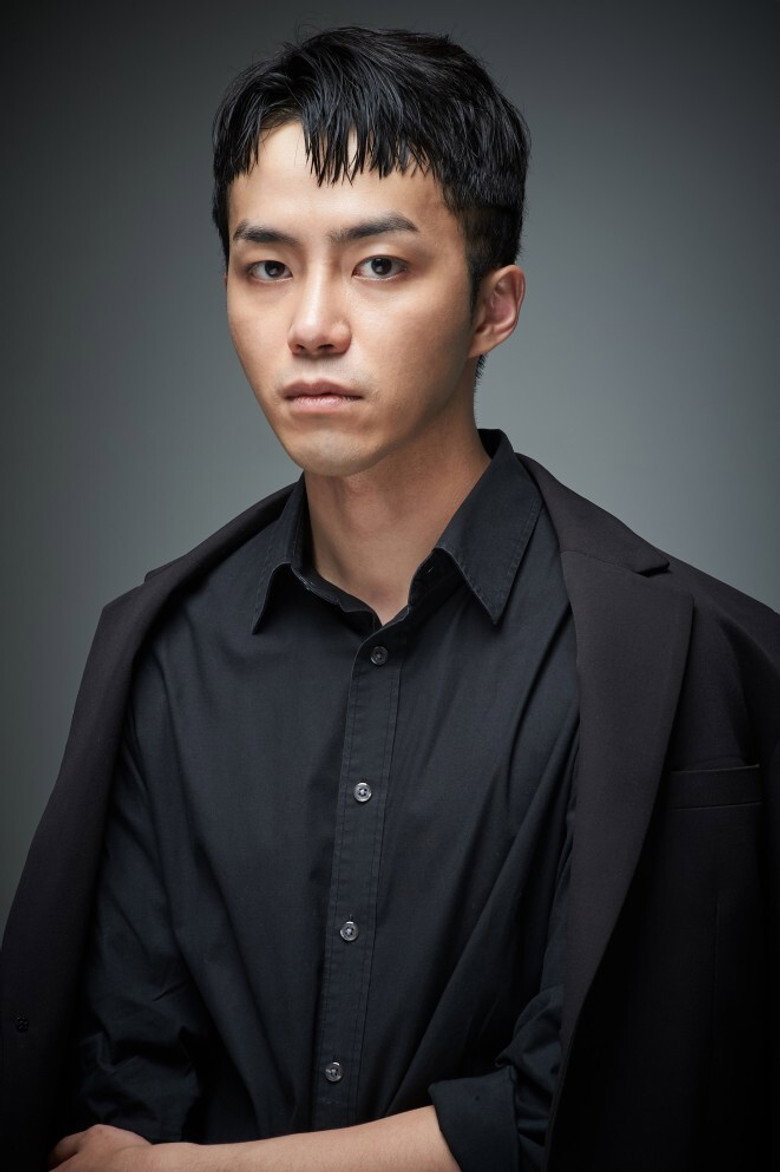 Park Ji-hoon photo 3