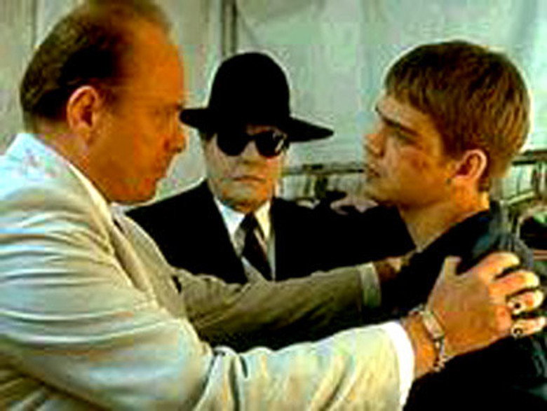 The X-Files S01E18 — Miracle Man episode still