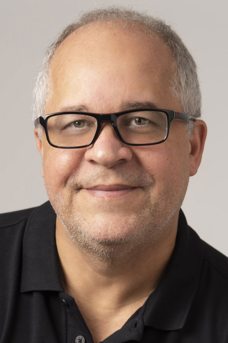 Emanuel Jacobina portrait image