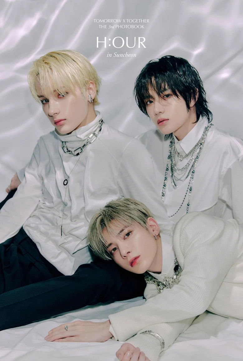 Imatge de TOMORROW X TOGETHER THE 3RD PHOTOBOOK H:OUR In Suncheon