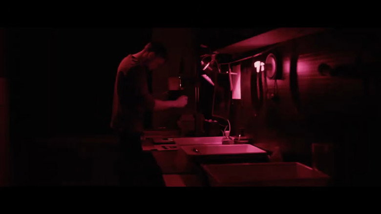 Frame from 헤드 버스트