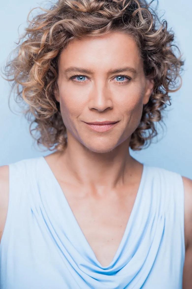 Claudia Winfield portrait image