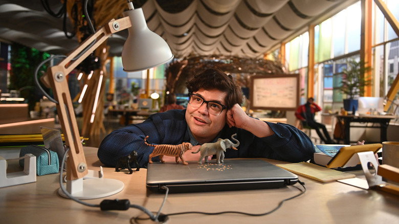 Still from Zoey's Extraordinary Playlist - Season 2 Episode 2