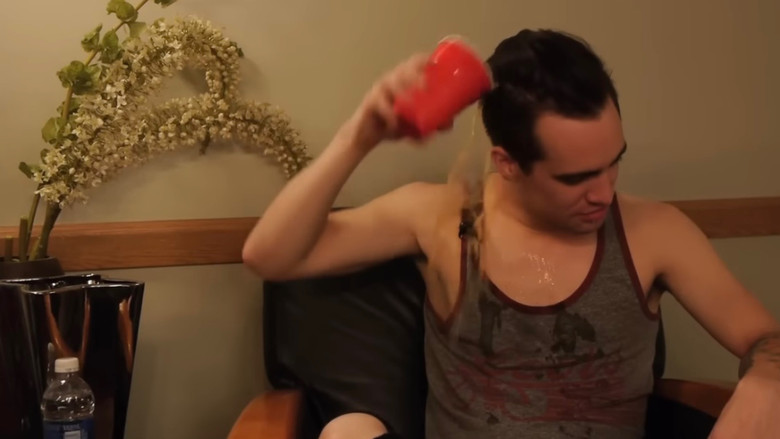 Image d'arrière-plan 11 du film The Drunk History of Fall Out Boy