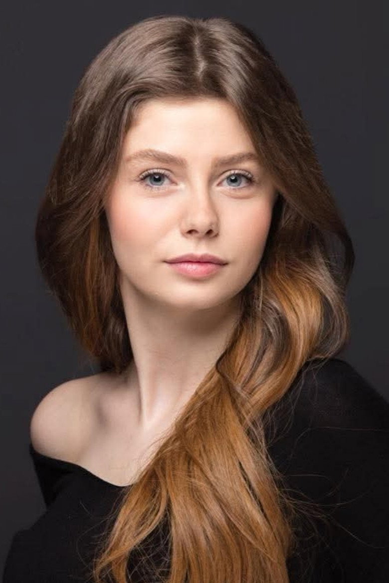 Aylin Veziroğlu photo
