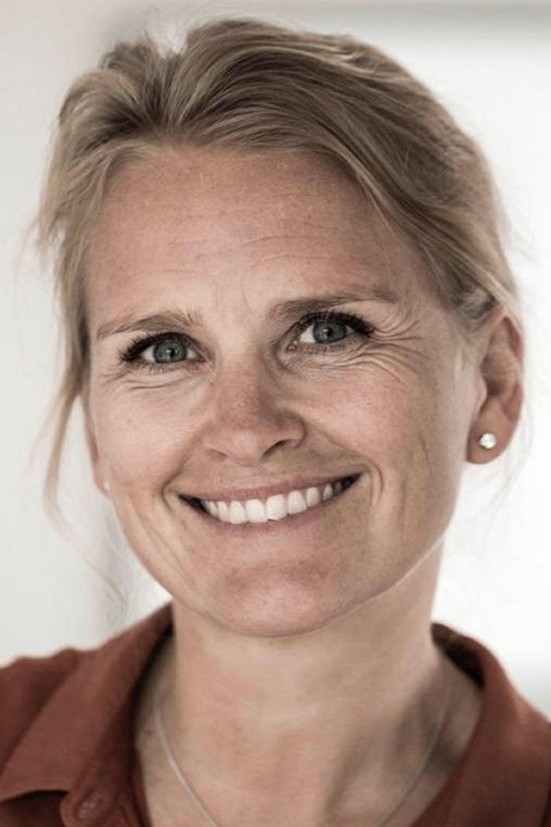 Louise Gad portrait
