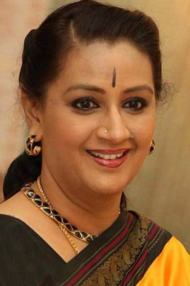 Menaka Suresh photo 3