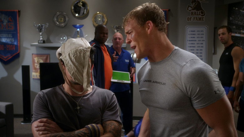 Still from Blue Mountain State - ซีซัน 3 ตอน 7