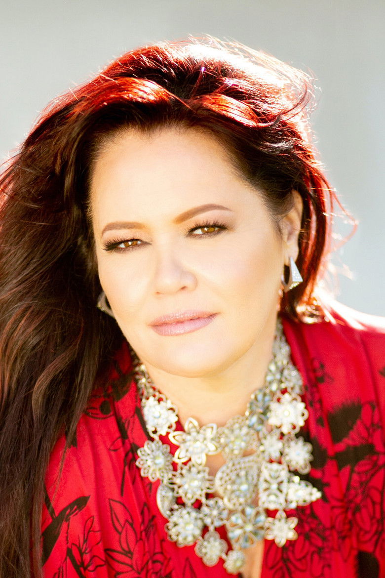 Amy Hānaialiʻi portrait image