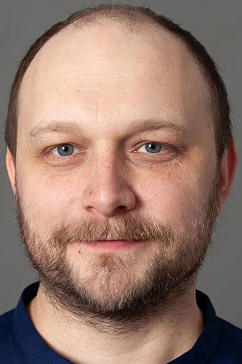 Artjom Nasybulin portrait image