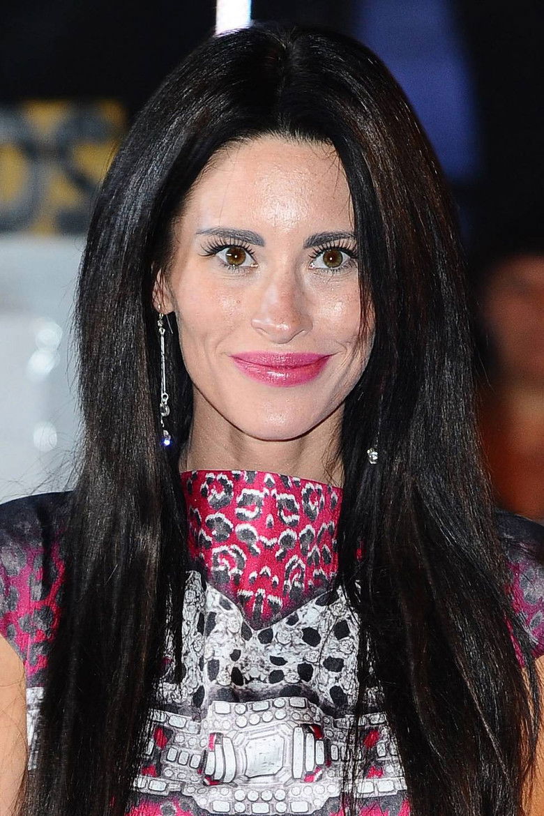 Jasmine Lennard portrait image