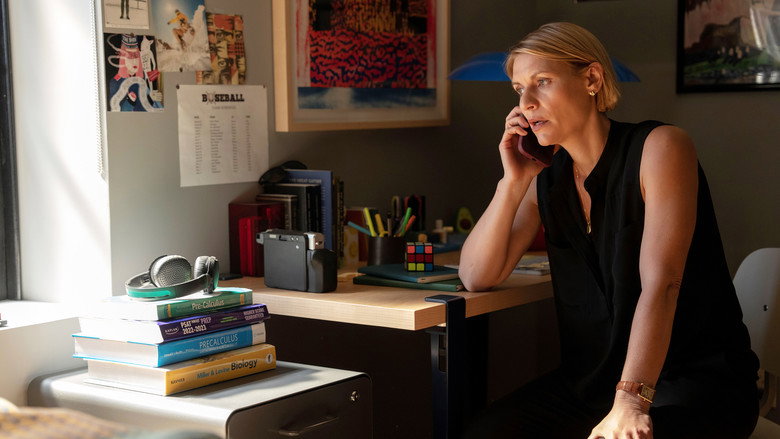 Still from Full Circle - Season 1 Episode 3