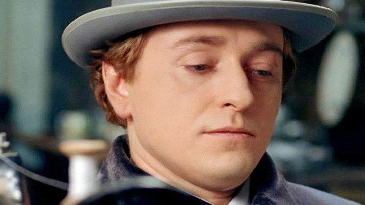 Still image for Esenin season 1 episode 9: Episode 9 Still image for Esenin season 1 episode 9: Episode 9