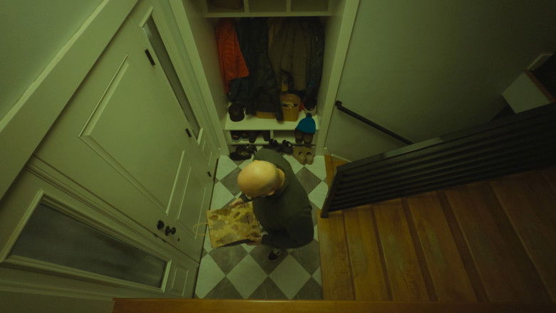 Imatge de Everything Must Be Perfect