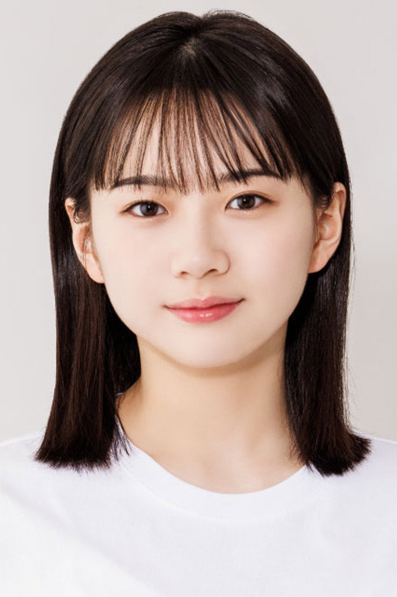 TSUKIYAMA RION portrait