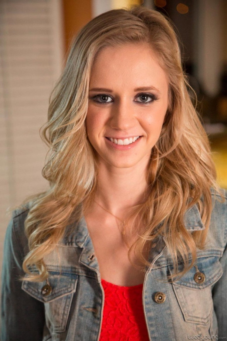 Rachel James photo 2
