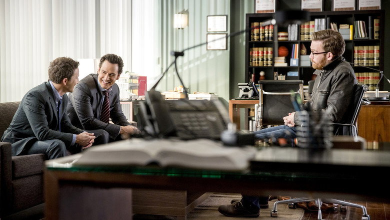 Still from Franklin & Bash - Season 4 Episode 1