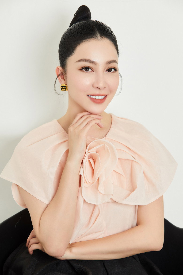 Linh Nga portrait