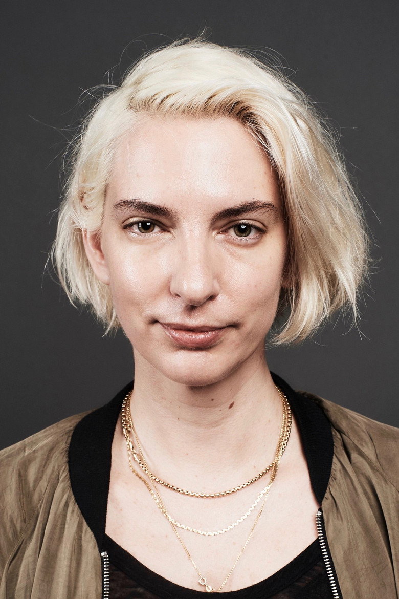 Sarah Daggar-Nickson photo 2