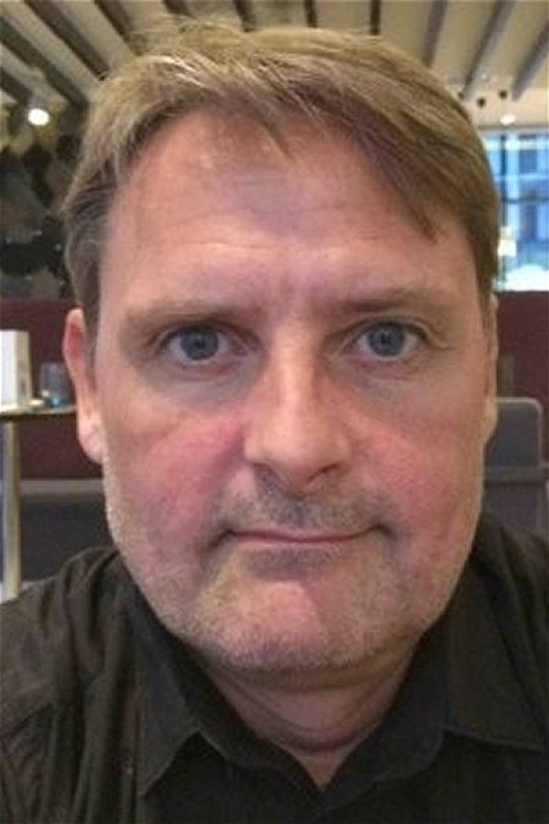 Simon Reiter portrait