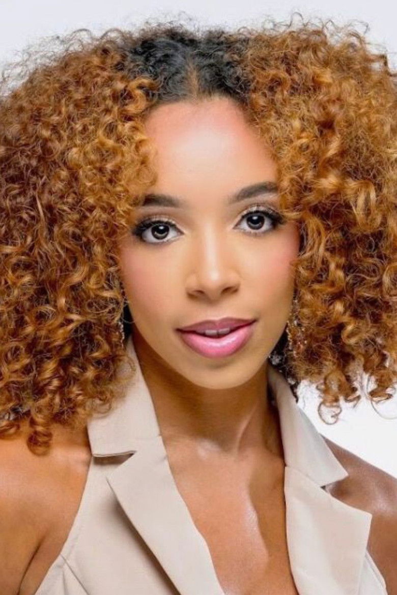 Aneisha Cox portrait image