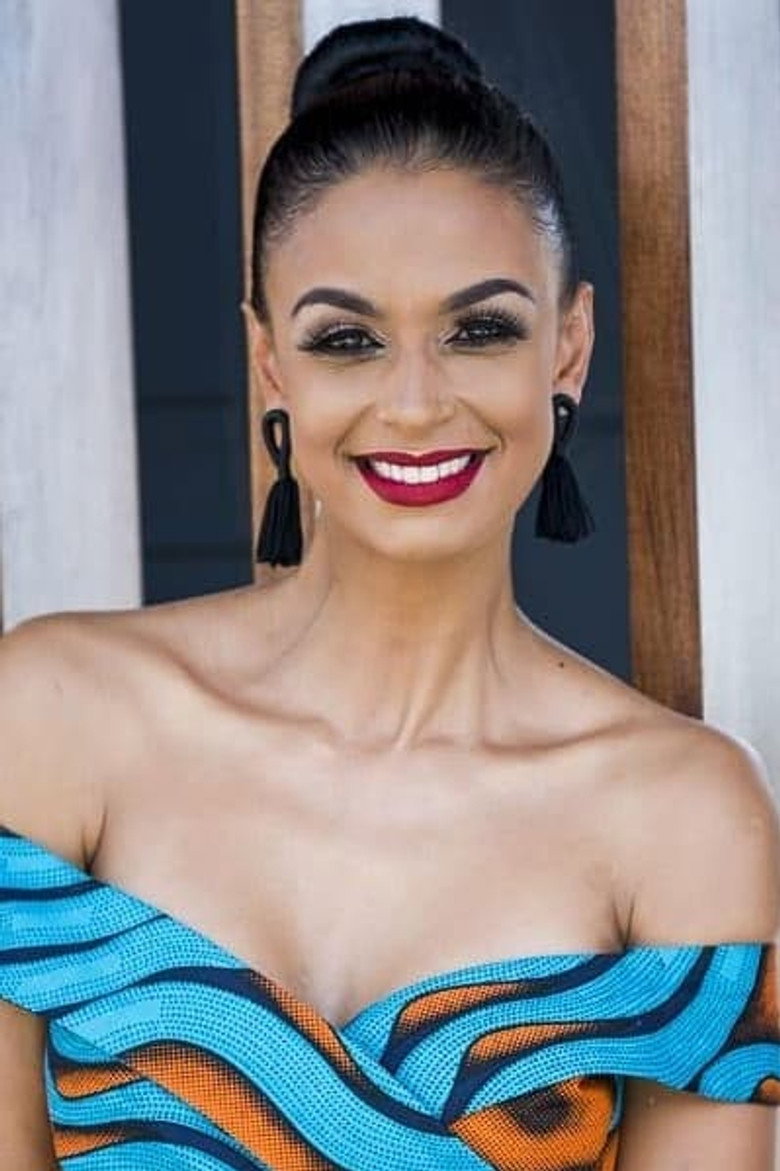 Vânia Oliveira portrait