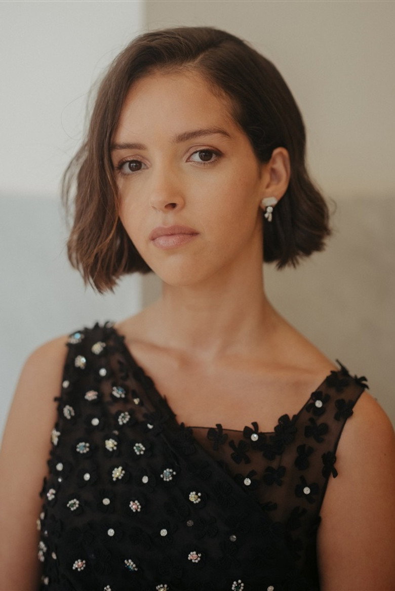Lyna Khoudri photo 9