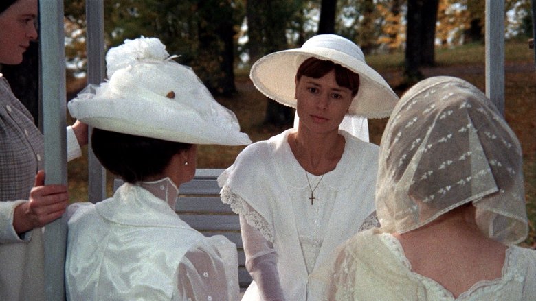Cries and Whispers (1972)