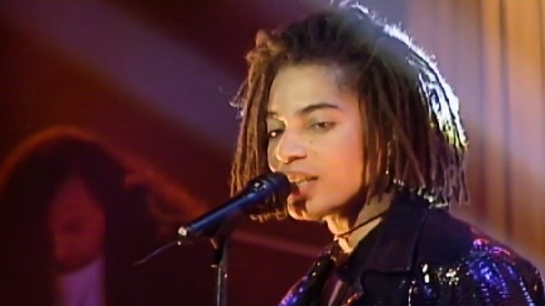Top of the Pops S30E15 still