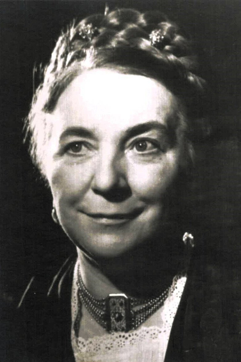 Liesl Karlstadt photo 3