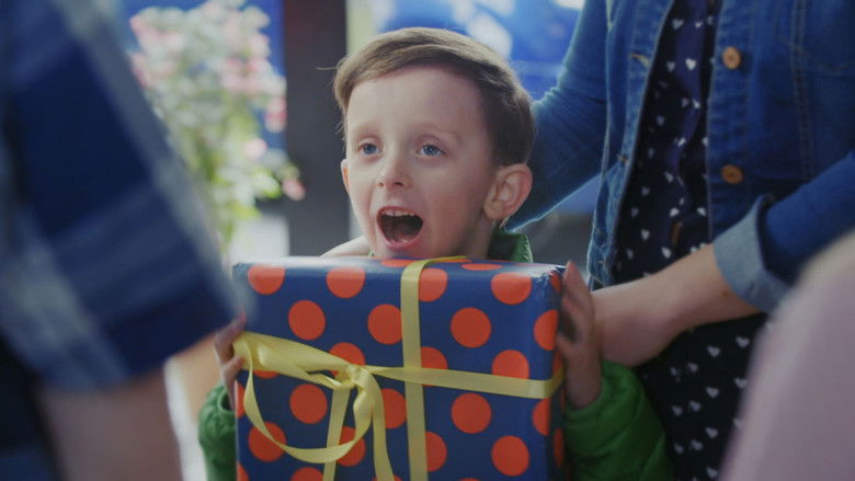 Still image for Pablo season 1 episode 2: The Party Present